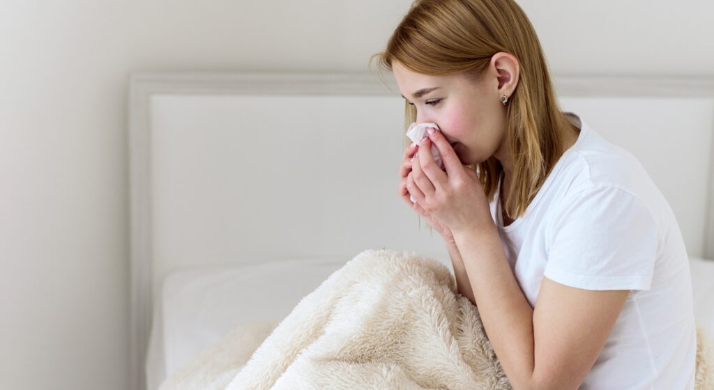 Naso chiuso ogni notte? Perché succede e come respirare meglio mentre dormi