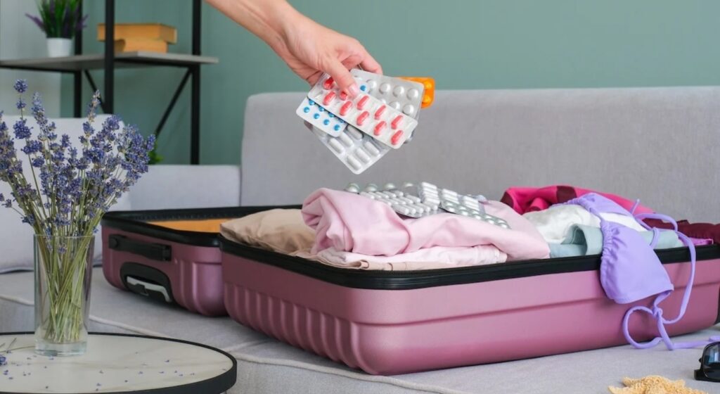 Valigia del benessere: cosa portare in vacanza per piccoli imprevisti estivi